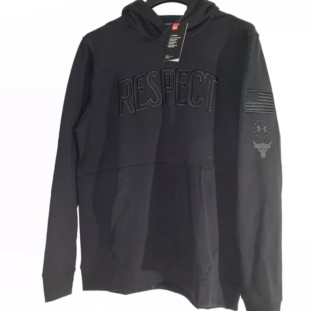 UNDER ARMOUR UA
PROJECT ROCK "RESPECT" HOODIE
MEN